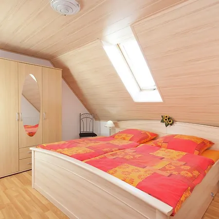 Modern Apartment In Mosbach Thuringia Near Forest Apartment Wutha-Farnroda