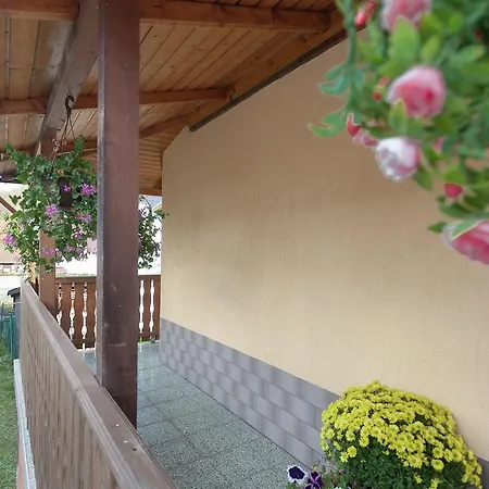 Apartment Modern Apartment In Mosbach Thuringia Near Forest Wutha-Farnroda